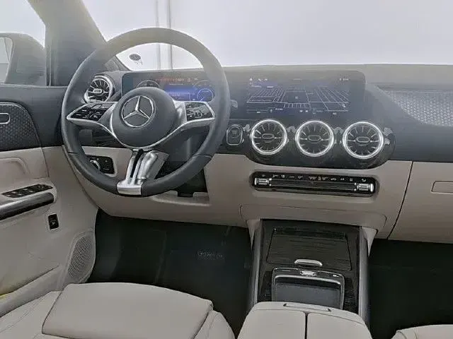 Gebraucht Mercedes EQA250 139 kW (190 PS) 2025 SUV