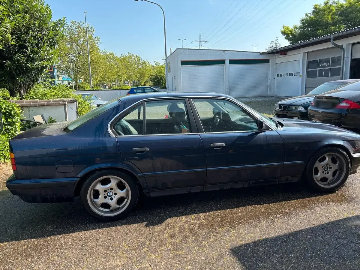 Gebraucht BMW 535 211 PS (155 kW) 2026 Blau Limousine