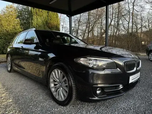 Gebraucht BMW 530 Luxury Line 258 PS (189 kW) 2013 Grau Limousine