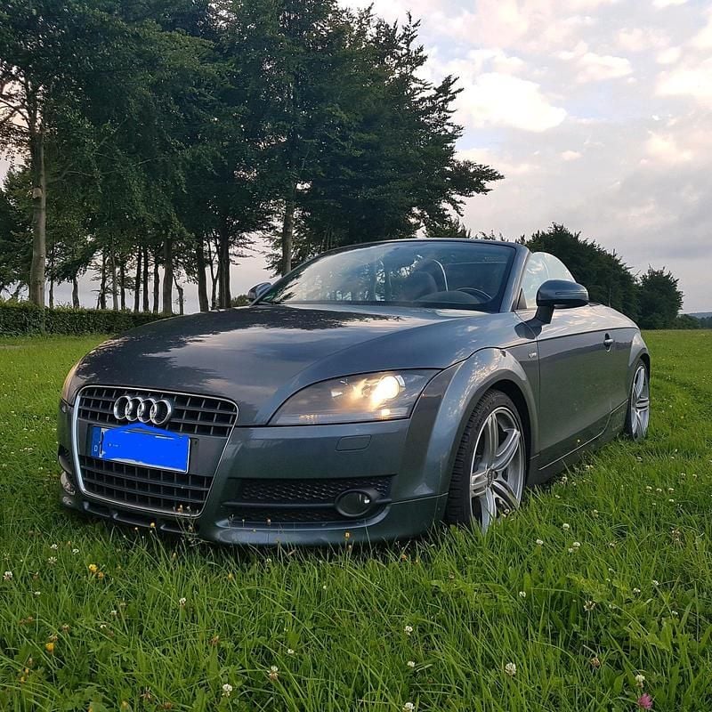 Grau Gebraucht 2007 Audi TT Cabrio | 8.350 € - Bild 1/4