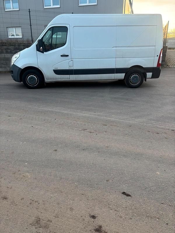 Gebraucht Opel Movano 163 PS (119 kW) 2016 Weiß Van / Kleinbus