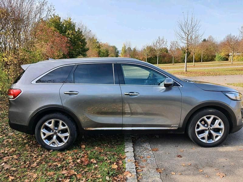Gebraucht Kia Sorento 200 PS (147 kW) 2017 Grau SUV