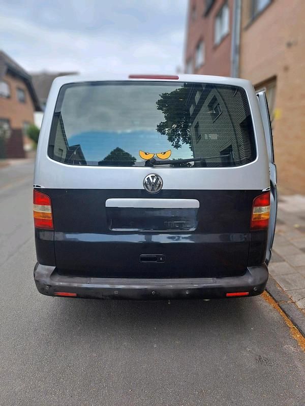 Grau Gebraucht 2007 VW T5 Van | 7.500 € (Teuer) - Bild 1/4