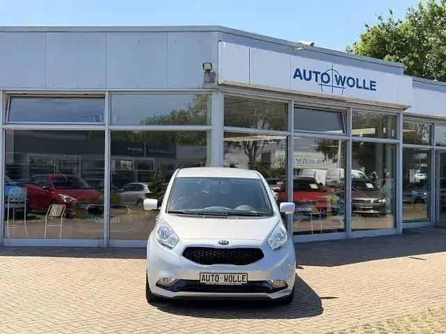 Gebraucht Kia Venga DREAM-TEAM Edition 125 PS (91 kW) 2017 Silber Kleinwagen
