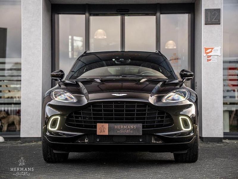 Gebraucht Aston Martin DBX 551 PS (405 kW) 2020 Schwarz SUV