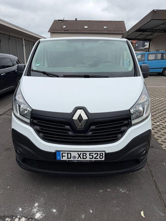 Gebraucht Renault Trafic 120 PS (88 kW) 2019 Weiß Van / Kleinbus