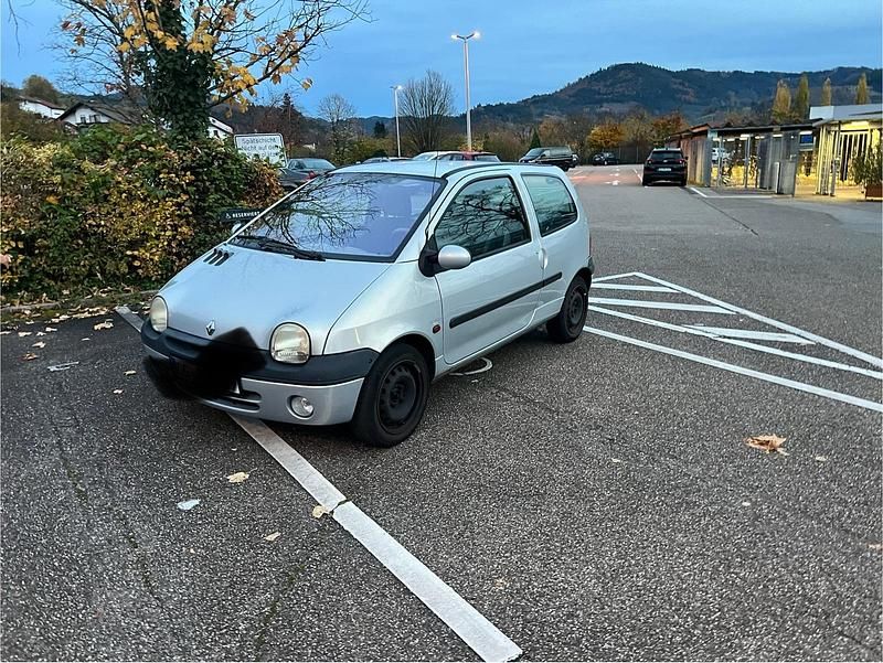 Grau Gebraucht 2001 Renault Twingo Kleinwagen | 600 € (Guter Preis) - Bild 1/4