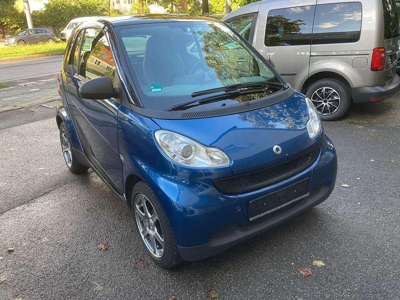 Blau Gebraucht 2010 Smart ForTwo Coupé Pure Kleinwagen | 4.490 € (Fairer Preis) - Bild 1/4