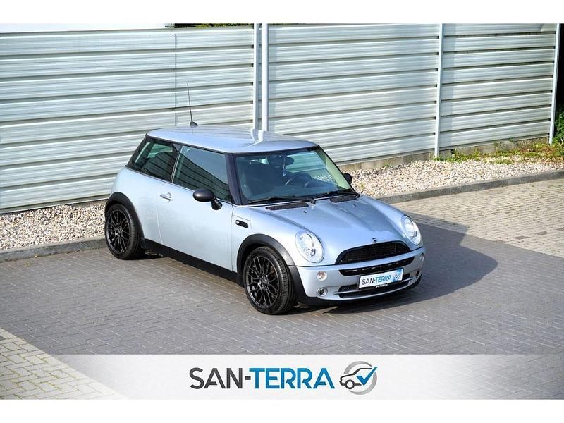 Usado Mini ONE 90 HP (66 kW) 2005 Prateado Citadino