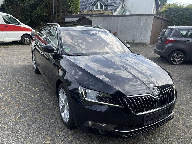 Gebraucht Skoda Superb Style 150 PS (110 kW) 2017 Kombi