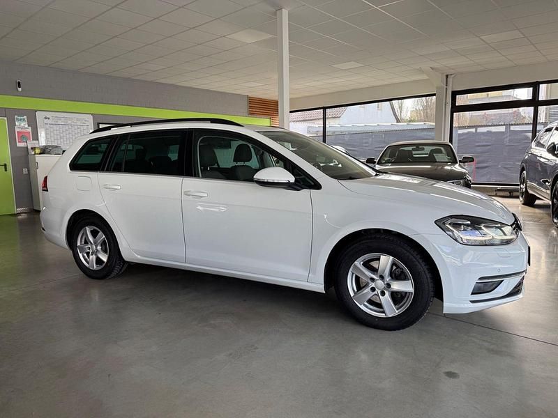 Gebraucht VW Golf VII Highline 150 PS (110 kW) 2019 Weiß Kombi