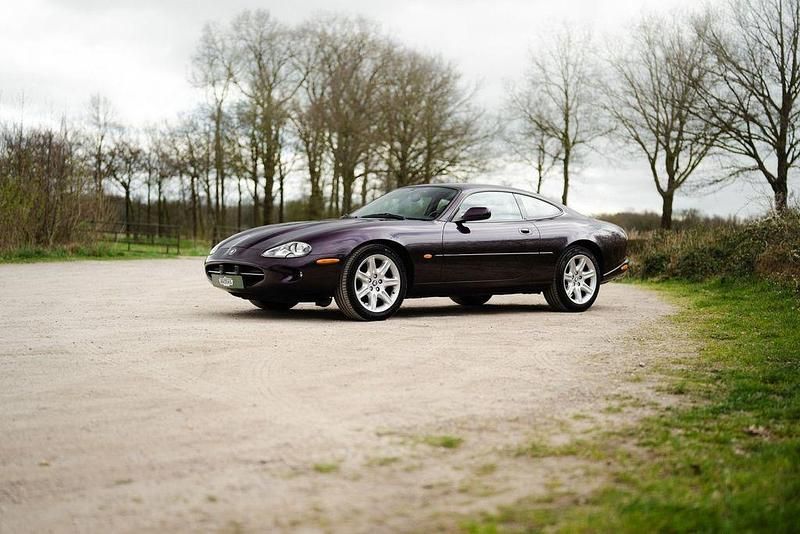 Gebraucht Jaguar XK8 286 PS (210 kW) 1999 Violett Coupé