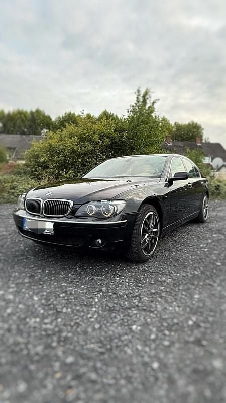 Schwarz Gebraucht 2006 BMW 730 Sport Line Limousine | 9.500 € (Fairer Preis) - Bild 1/4