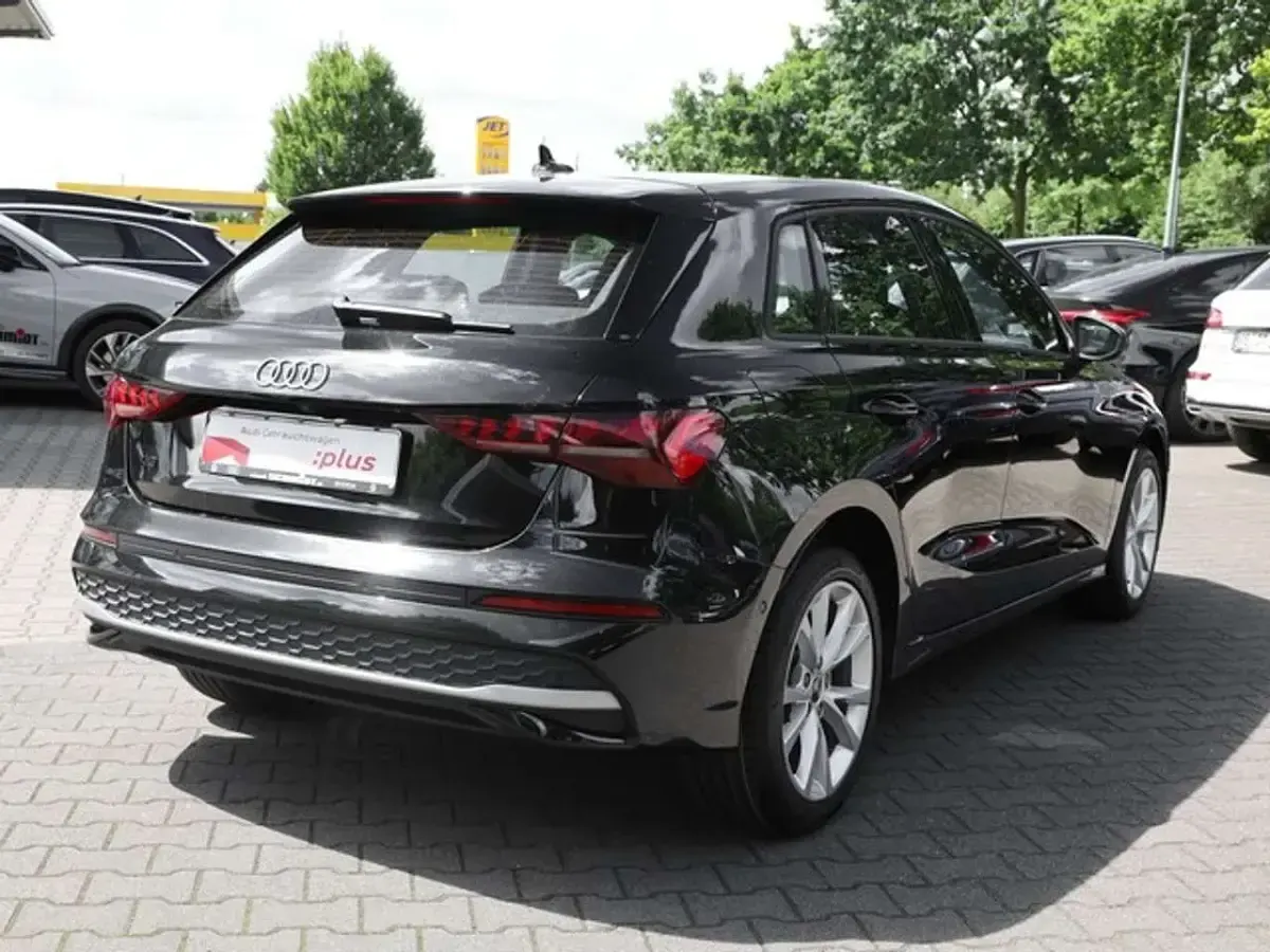 Gebraucht Audi A3 Advanced 204 PS (150 kW) 2025 Mythosschwarz metallic Limousine