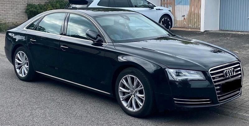 Schwarz Gebraucht 2011 Audi A8L Business Limousine | 14.000 € (Fairer Preis) - Bild 1/4