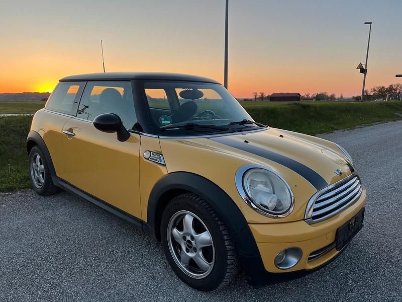 Second-hand Mini Cooper 120 CP (88 kW) 2009 Galben Hatchback