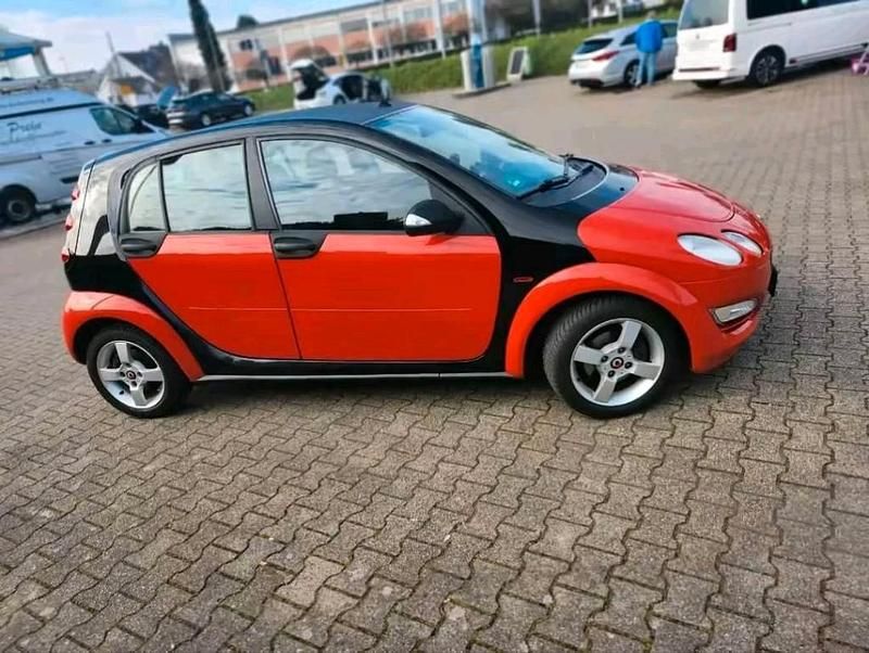 Second-hand Smart ForFour 74 CP (54 kW) 2005 Roșu Hatchback