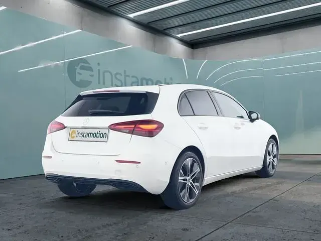 Gebraucht Mercedes A220 Progressive 190 PS (139 kW) 2023 Weiß Limousine
