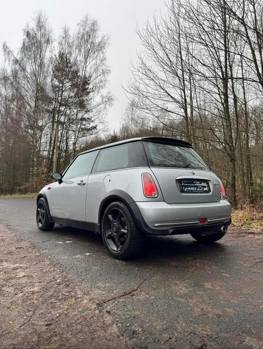 Usata Mini Cooper 120 CV (88 kW) 2004 Argento Utilitaria