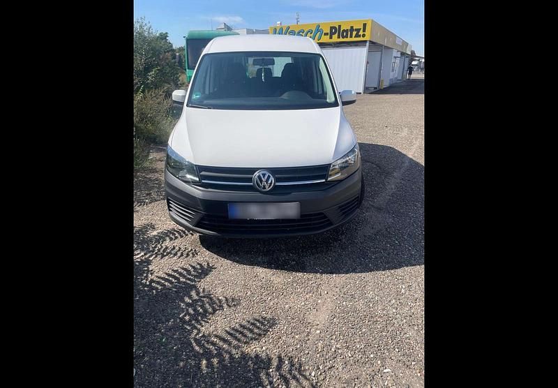 Gebraucht VW Caddy Trendline 102 PS (75 kW) 2017 Weiß Van / Kleinbus