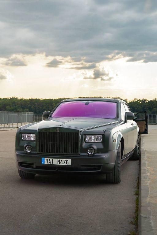 Schwarz Gebraucht 2010 Rolls Royce Phantom Limousine | 177.700 € (Etwas zu teuer) - Bild 1/4