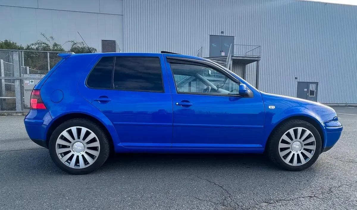 Gebraucht VW Golf IV 115 PS (84 kW) 2000 Blau Limousine