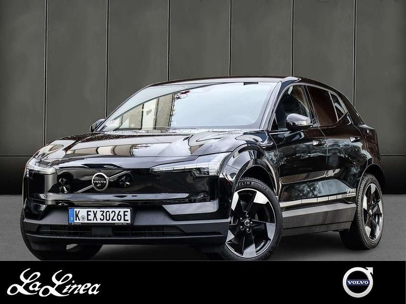 Schwarz Gebraucht 2025 Volvo EX30 Single Motor Extended Range SUV | 47.930 € - Bild 1/3