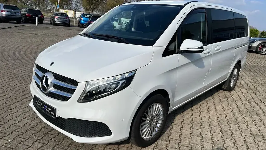 Gebraucht Mercedes V300 Edition 237 PS (174 kW) 2022 Weiß Van / Kleinbus