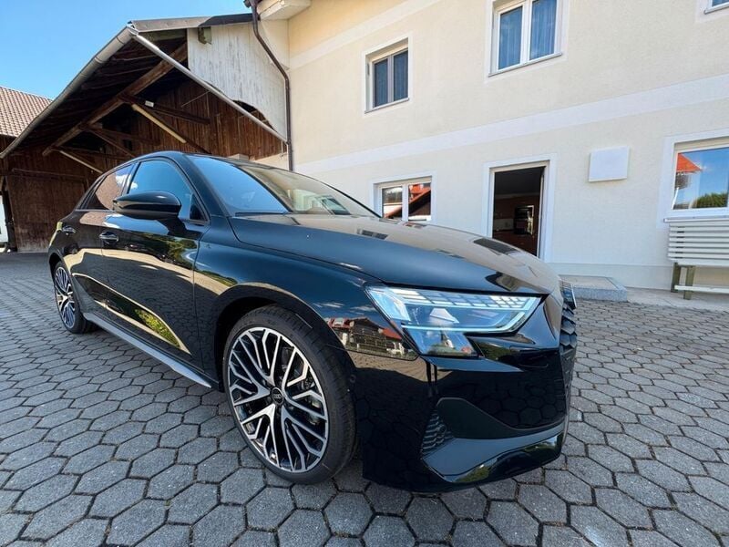 Schwarz Neu 2025 Audi A3 Sport Limousine | 43.990 € (Etwas zu teuer) - Bild 1/4