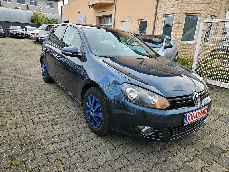 Gebraucht VW Golf VI 86 PS (63 kW) 2011 Blau Kleinwagen