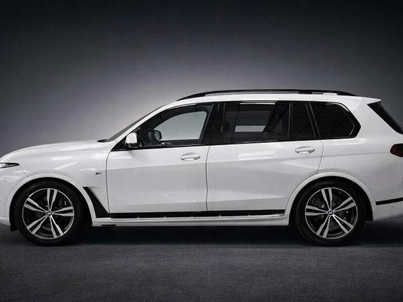 Gebraucht BMW X7 Executive 352 PS (258 kW) 2024 Weiß SUV
