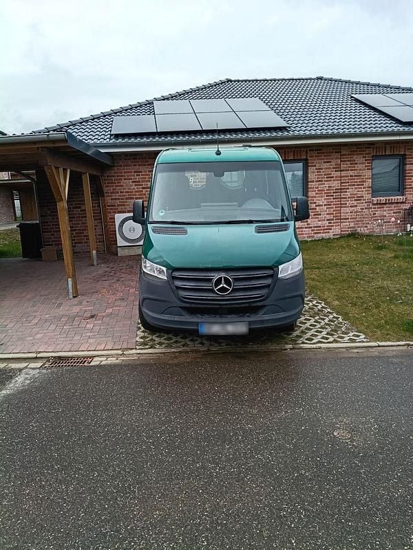 Używany Mercedes Sprinter 143 KM (105 kW) 2018 Zielony Van