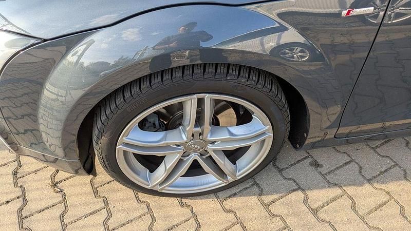 Używany Audi TT S-Line 160 KM (117 kW) 2010 Szary Coupe