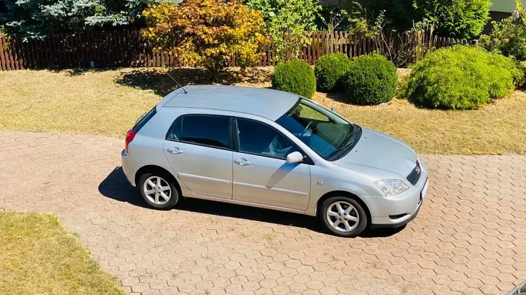 Gebraucht Toyota Corolla Sol 97 PS (71 kW) 2003 Silber Limousine