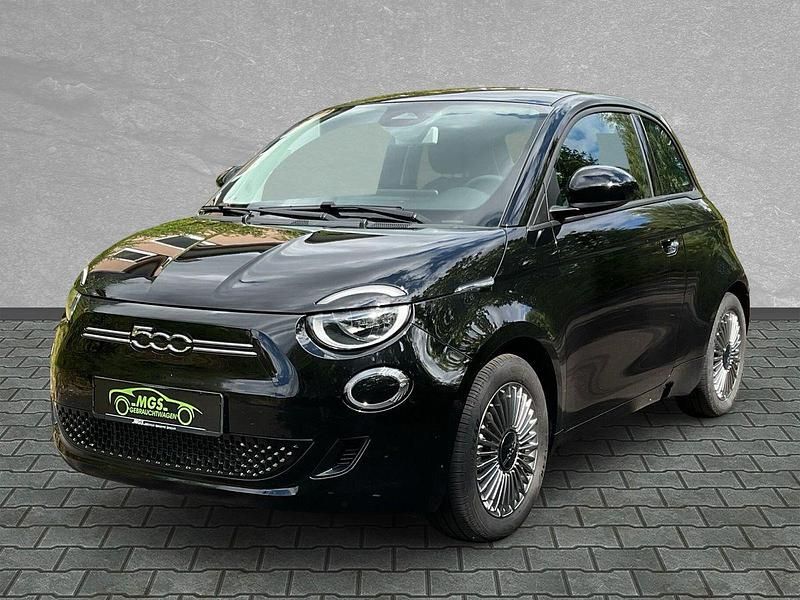 Colore esterno (onyx schwarz) Gebraucht 2023 Fiat 500e Icon Kleinwagen | 13.980 € (Guter Preis) - Bild 1/4