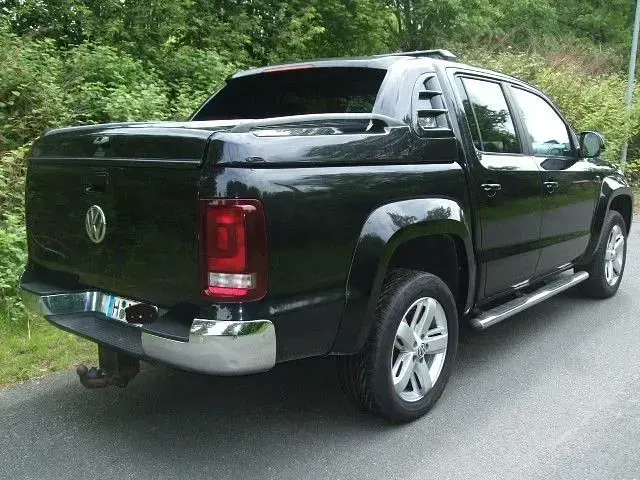 Second-hand VW Amarok 163 CP (119 kW) 2011 Negru Pickup