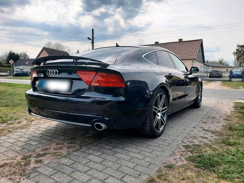 Gebraucht Audi A7 S-Line 204 PS (150 kW) 2012 Schwarz Kleinwagen