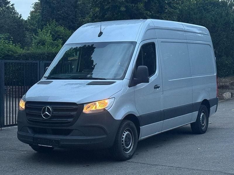 Iridiumsilber Gebraucht 2021 Mercedes Sprinter Van | 23.990 € - Bild 1/4