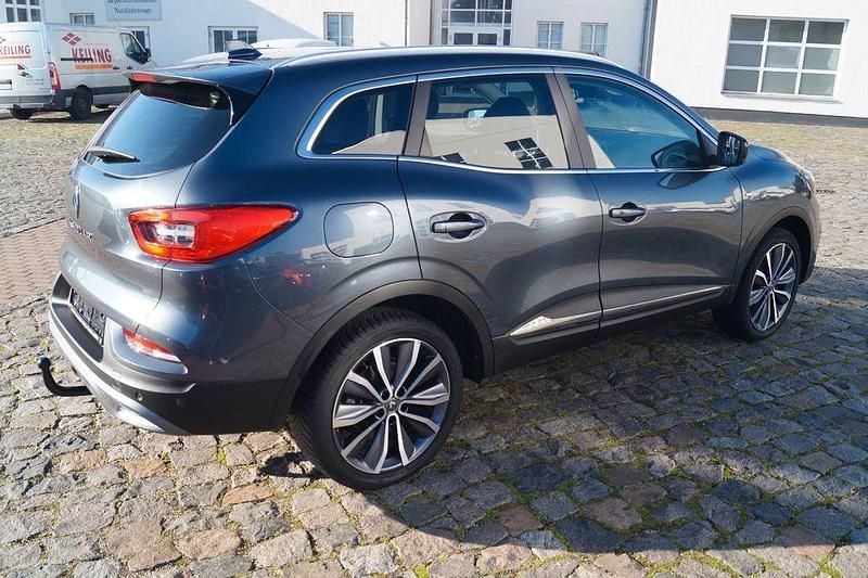Gebraucht Renault Kadjar Bose Edition 140 PS (102 kW) 2019 Grau SUV