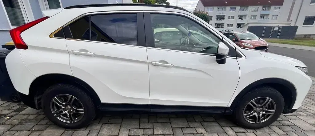 Gebraucht Mitsubishi Eclipse Cross 163 PS (119 kW) 2018 Weiß SUV
