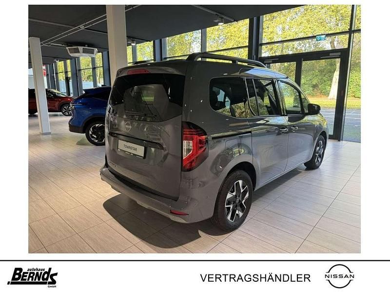 Neu Nissan Townstar Tekna 131 PS (96 kW) 2025 Urban grey Van