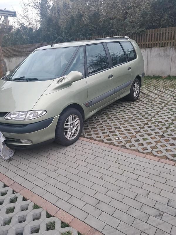 Second-hand Renault Espace 140 CP (102 kW) 2000 Verde Monovolum