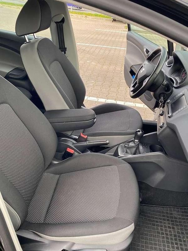 Gebraucht Seat Ibiza Style 90 PS (66 kW) 2017 Schwarz Limousine