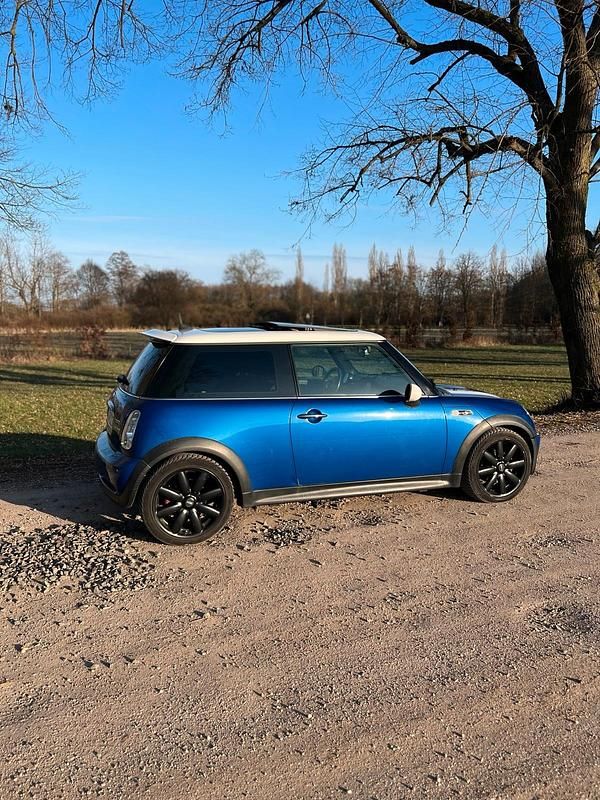 Second-hand Mini Cooper S 170 CP (125 kW) 2004 Albastru Hatchback