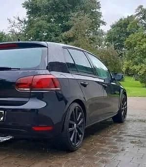 Blau Gebraucht 2011 VW Golf VI Match Limousine | 2.750 € (Superpreis) - Bild 1/4