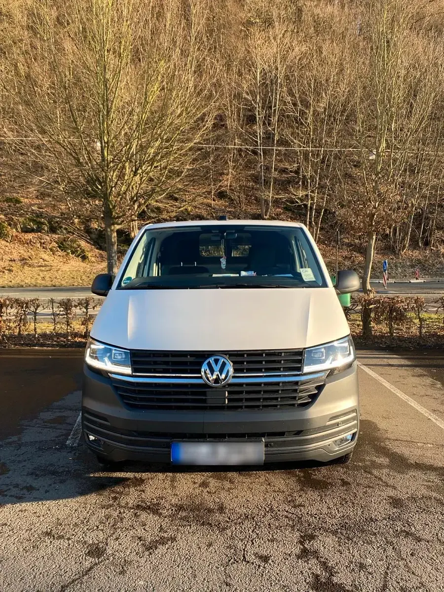 Second-hand VW Transporter 150 CP (110 kW) 2021 Alb Van