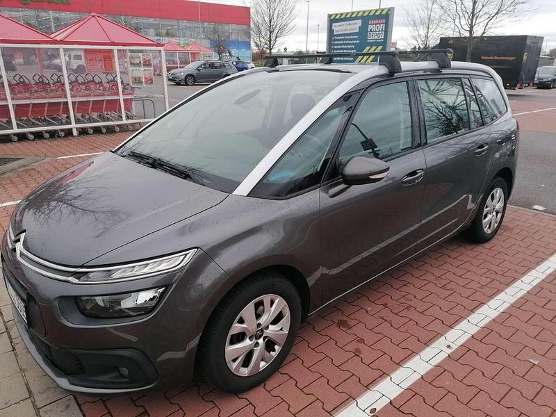 Grau Gebraucht 2018 Citroën C4 SpaceTourer Van / Kleinbus | 8.000 € (Fairer Preis) - Bild 1/4