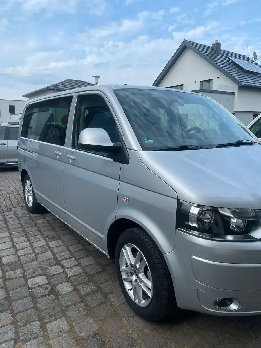 Używany VW T5 179 KM (131 kW) 2010 Srebrny Van