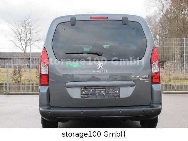 Gebraucht Peugeot TePee 92 PS (67 kW) 2015 Grau Limousine