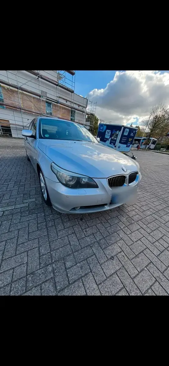 Second-hand BMW 525 177 CP (130 kW) 2006 Argintiu Berlinǎ